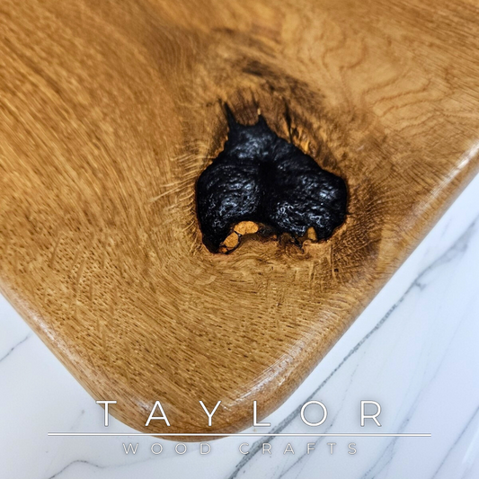Chopping Board Taylor Wood Crafts – solid oak board with black epoxy knot inlay, smooth rounded edges, food‑safe oil finish