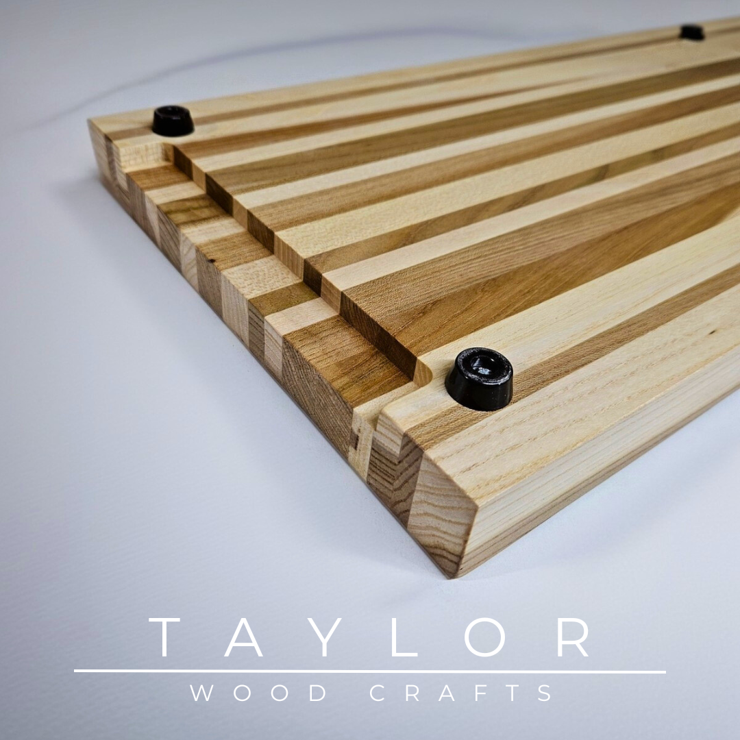 Chopping Board Taylor Wood Crafts – large elm board with juice groove & rubber feet, personalized laser‑engraved message