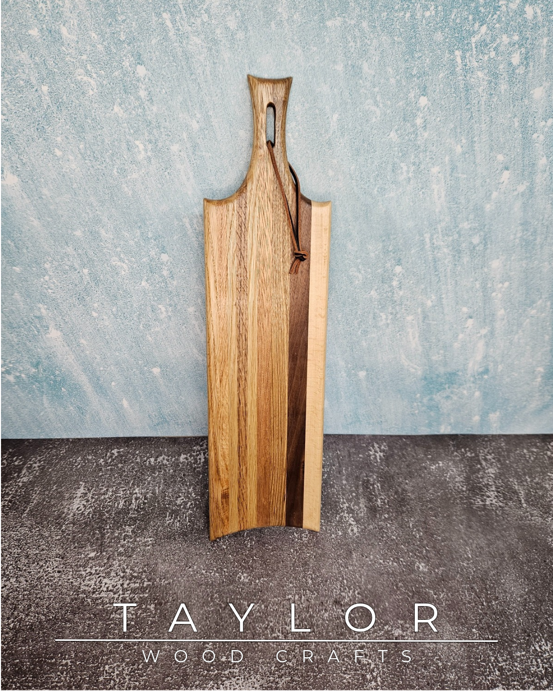 Handmade wooden serving boards in various wood types – ash, oak, walnut and more. Unique designs for charcuterie & gifts. Shop now!